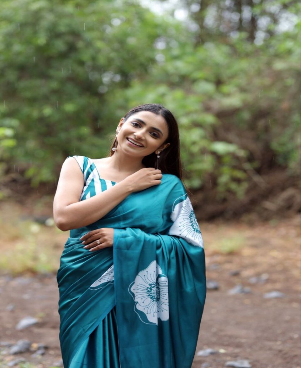 Artistic Modern Printed Saree