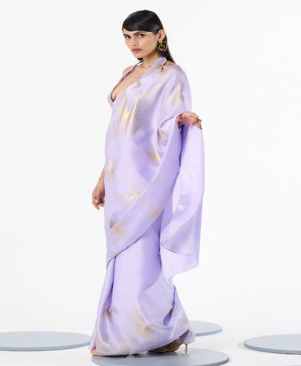 Stylish Printed Saree Elegant Look