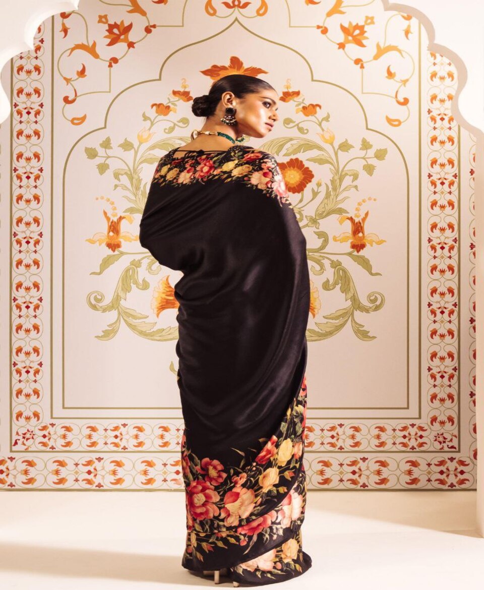 Trendy Fashion Look Saree