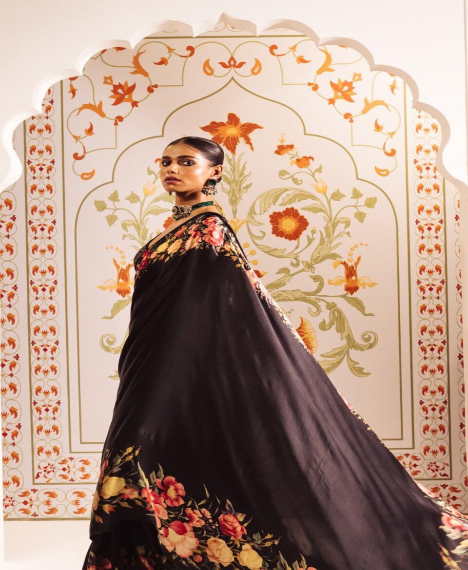 Trendy Fashion Look Saree