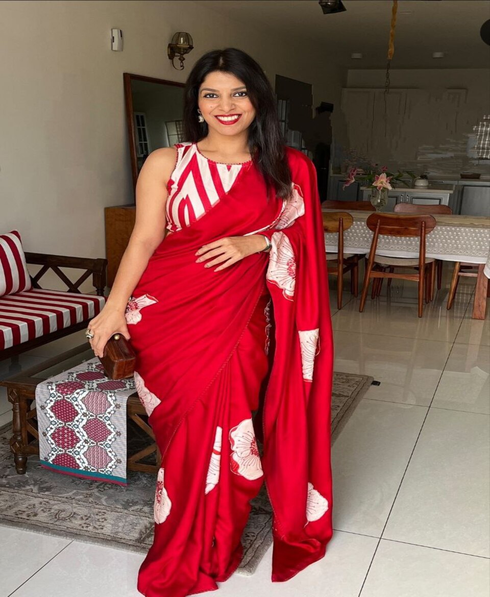 Artistic Modern Printed Saree