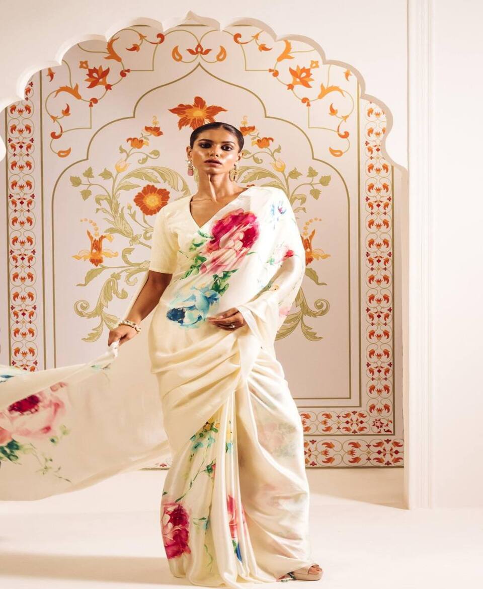 Modern Elegant Printed Saree