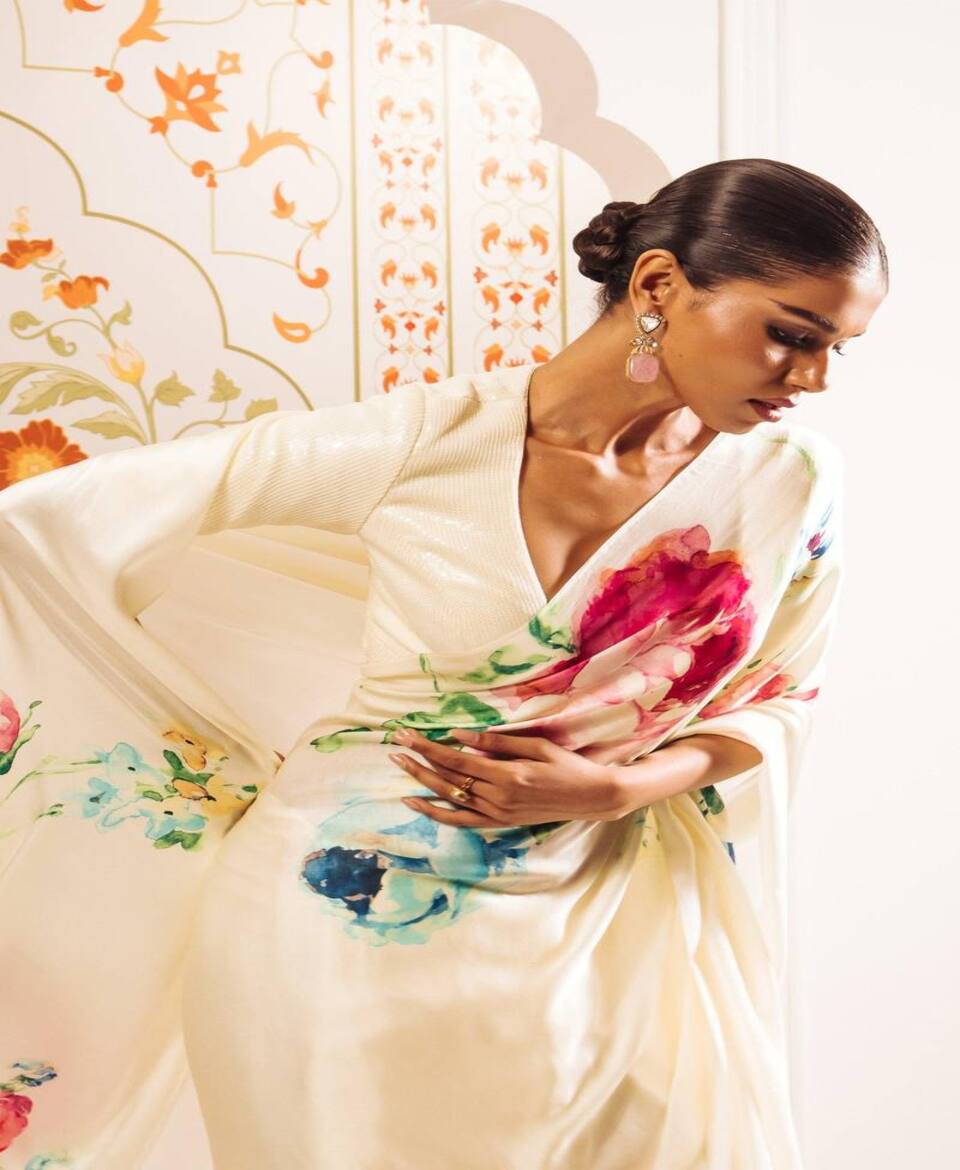 Modern Elegant Printed Saree