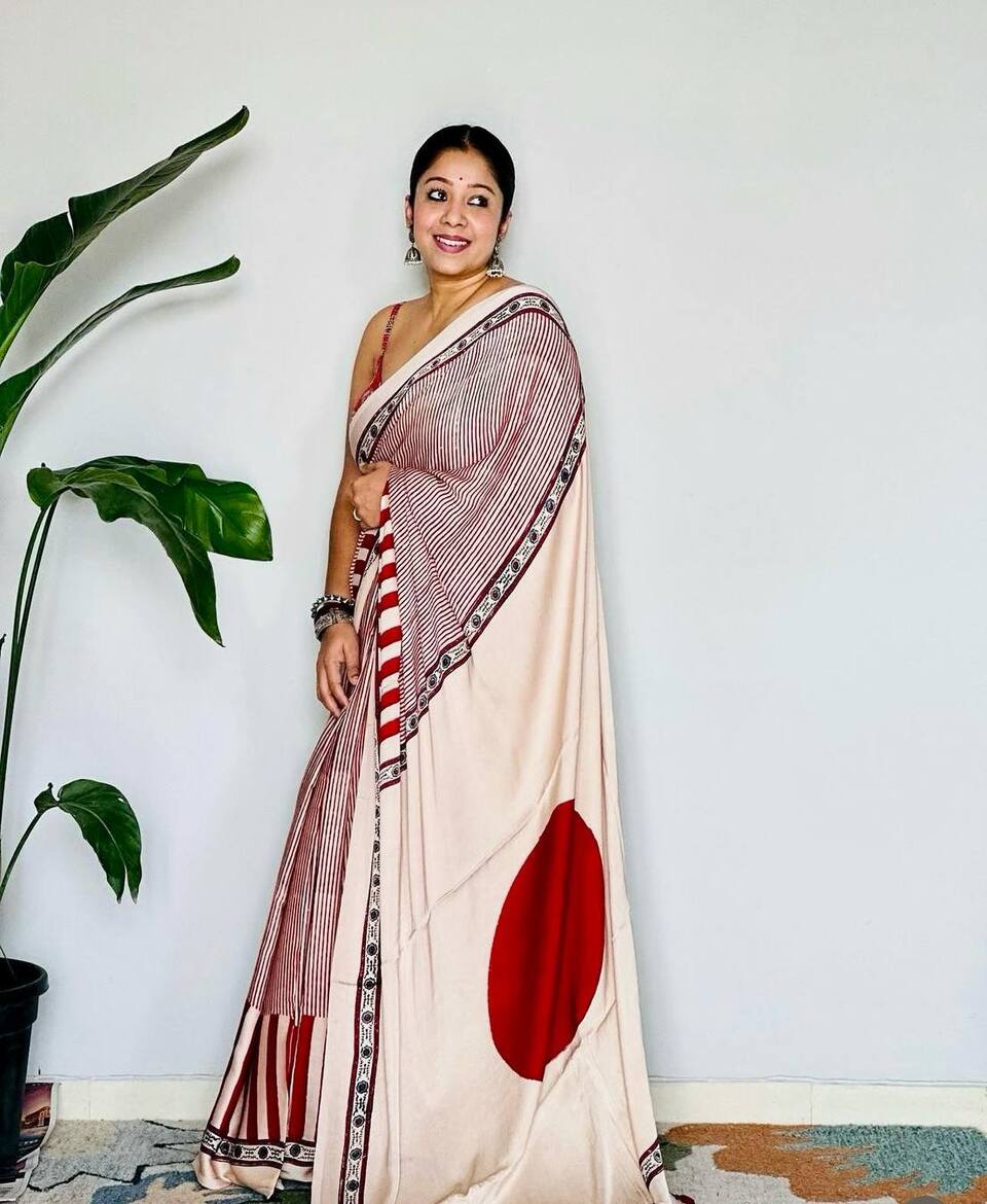 Urban Chic Style Saree
