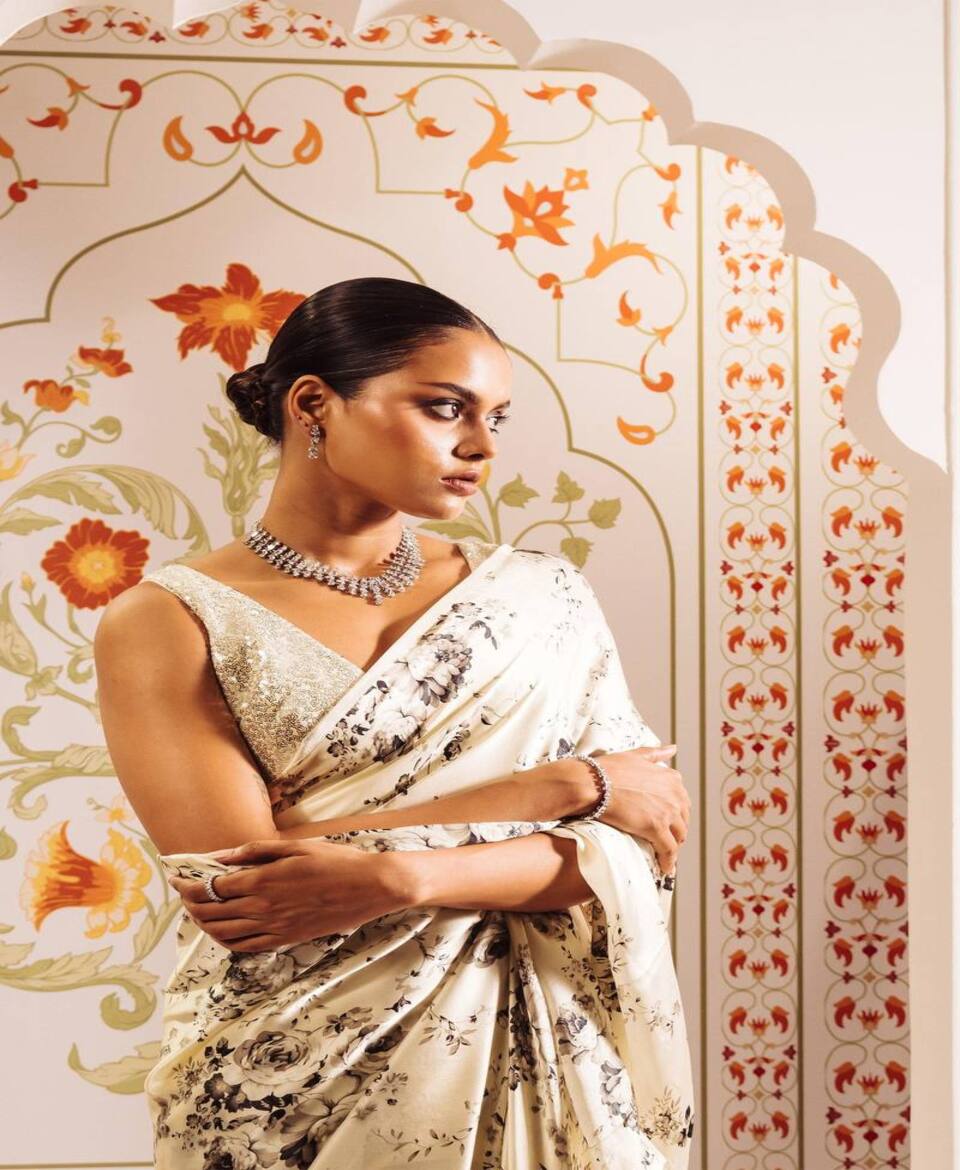 Smart Printed Saree Fashion Style