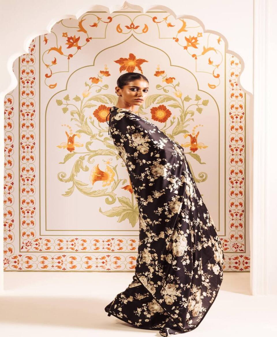 Smart Printed Saree Fashion Style